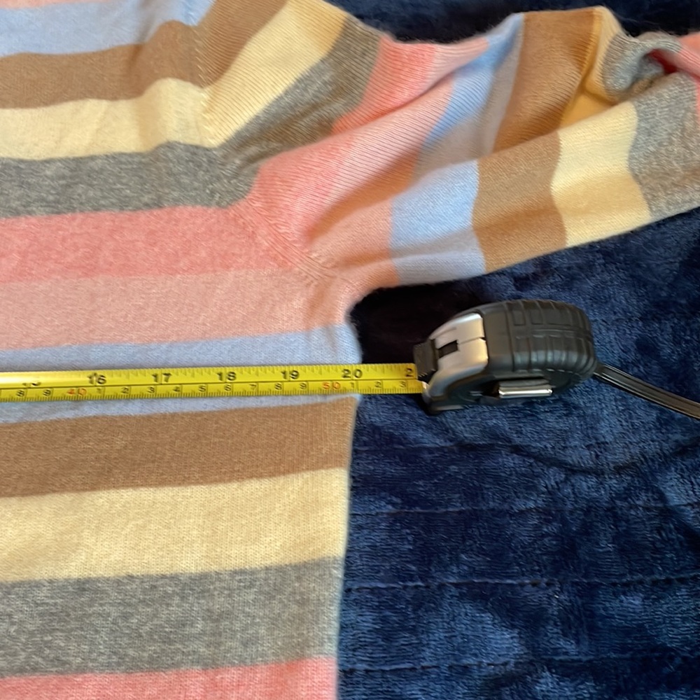 Brooks Brothers Striped Cashmere Sweater. - Picture 5 of 8